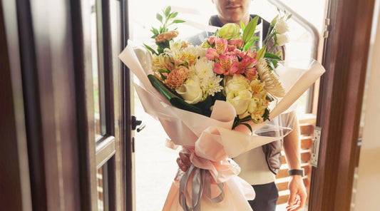 Same-day fresh flower delivery in Naperville IL — Karen's Floral Expressions, Bolingbrook, IL