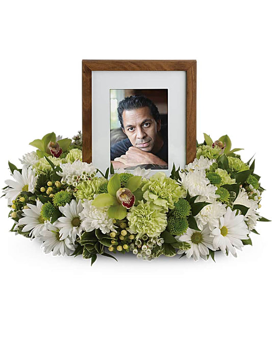 Garden Wreath - Karen's Floral Expressions
